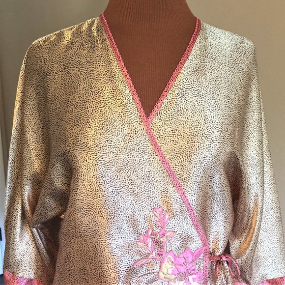 SENSARA Silky Embroidered Detail Robe | Small - Picture 5 of 13